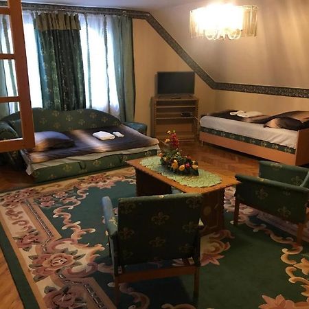 Brassoi Vendeghaz Hotel Miskolc Luaran gambar