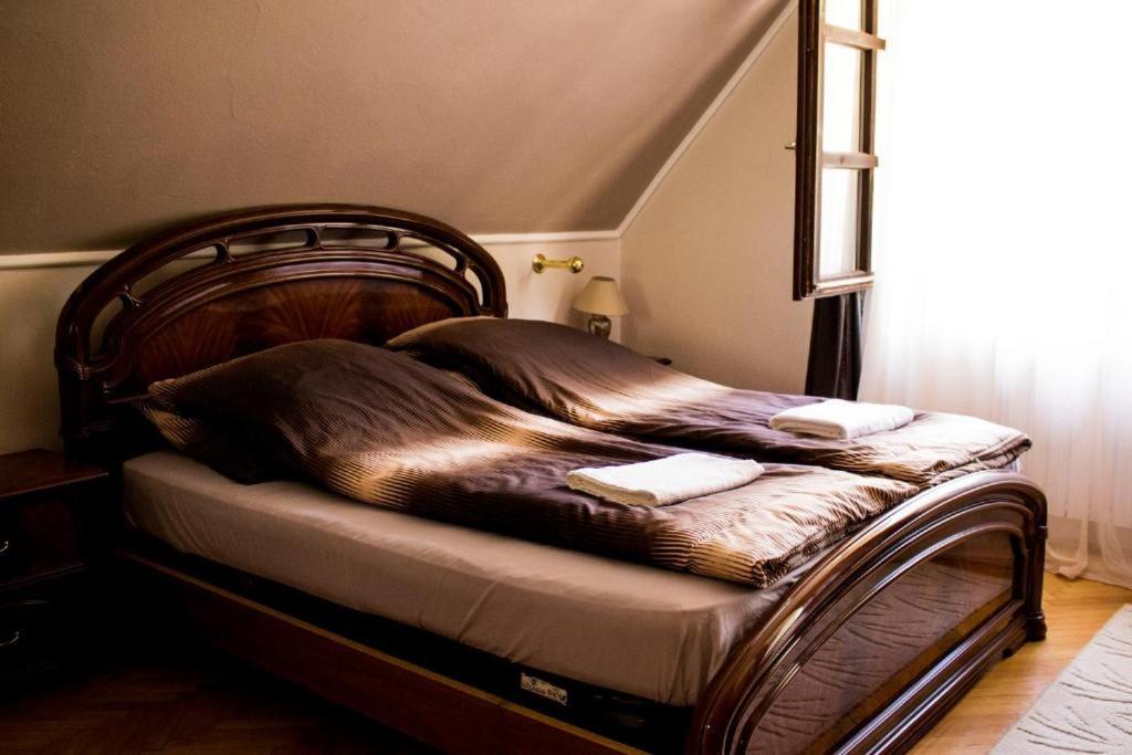 Brassoi Vendeghaz Hotel Miskolc Luaran gambar