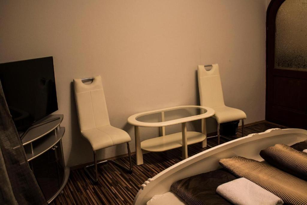 Brassoi Vendeghaz Hotel Miskolc Luaran gambar